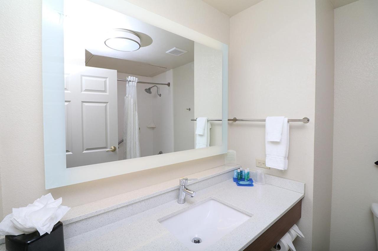 Holiday Inn Express Hotel & Suites Greenville By Ihg Eksteriør bilde