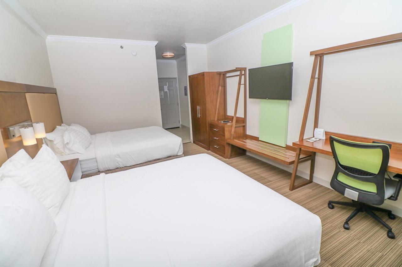 Holiday Inn Express Hotel & Suites Greenville By Ihg Eksteriør bilde
