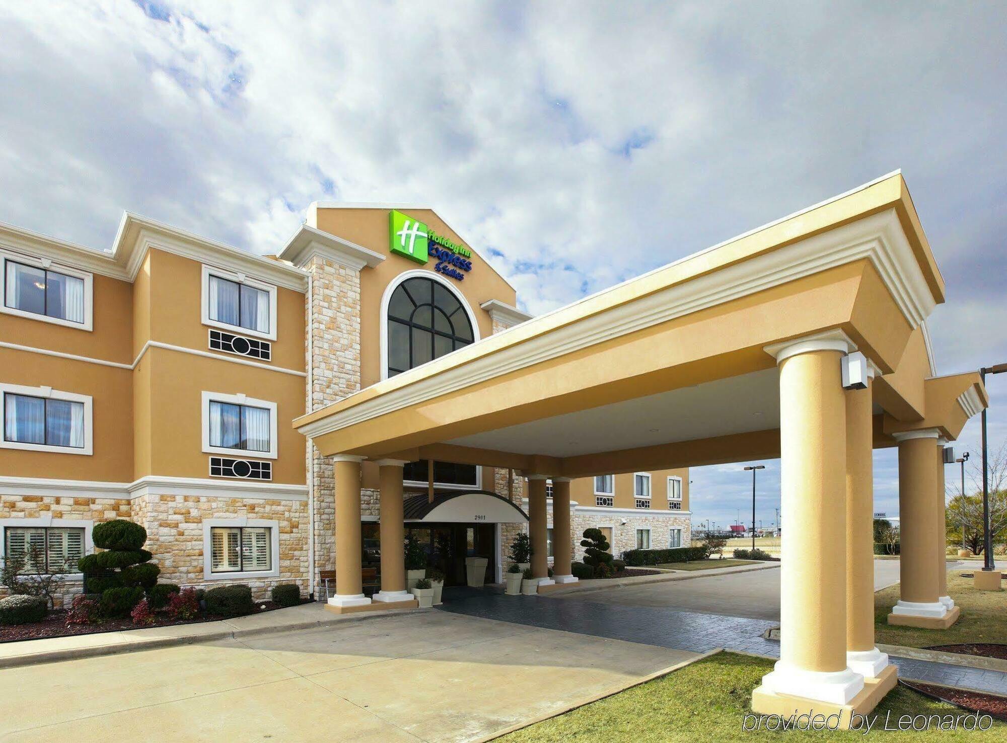 Holiday Inn Express Hotel & Suites Greenville By Ihg Eksteriør bilde