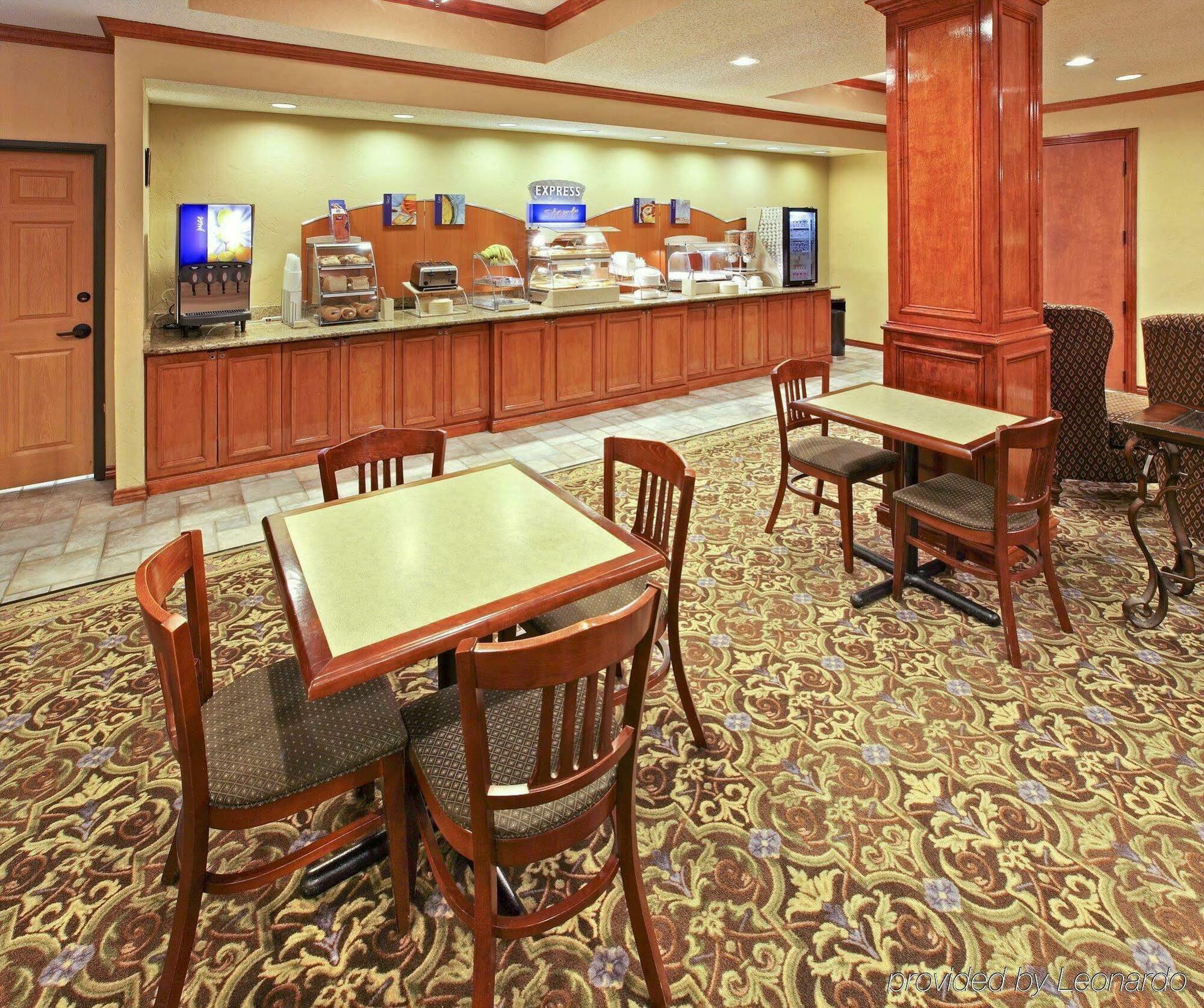 Holiday Inn Express Hotel & Suites Greenville By Ihg Eksteriør bilde
