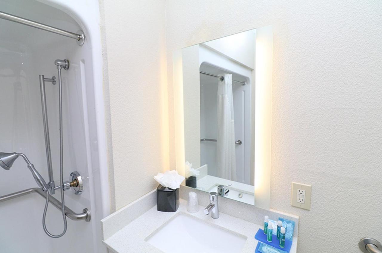 Holiday Inn Express Hotel & Suites Greenville By Ihg Eksteriør bilde